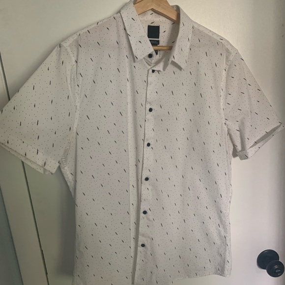 H&M Other - NWOT -White Dress Shirt With Modern Print